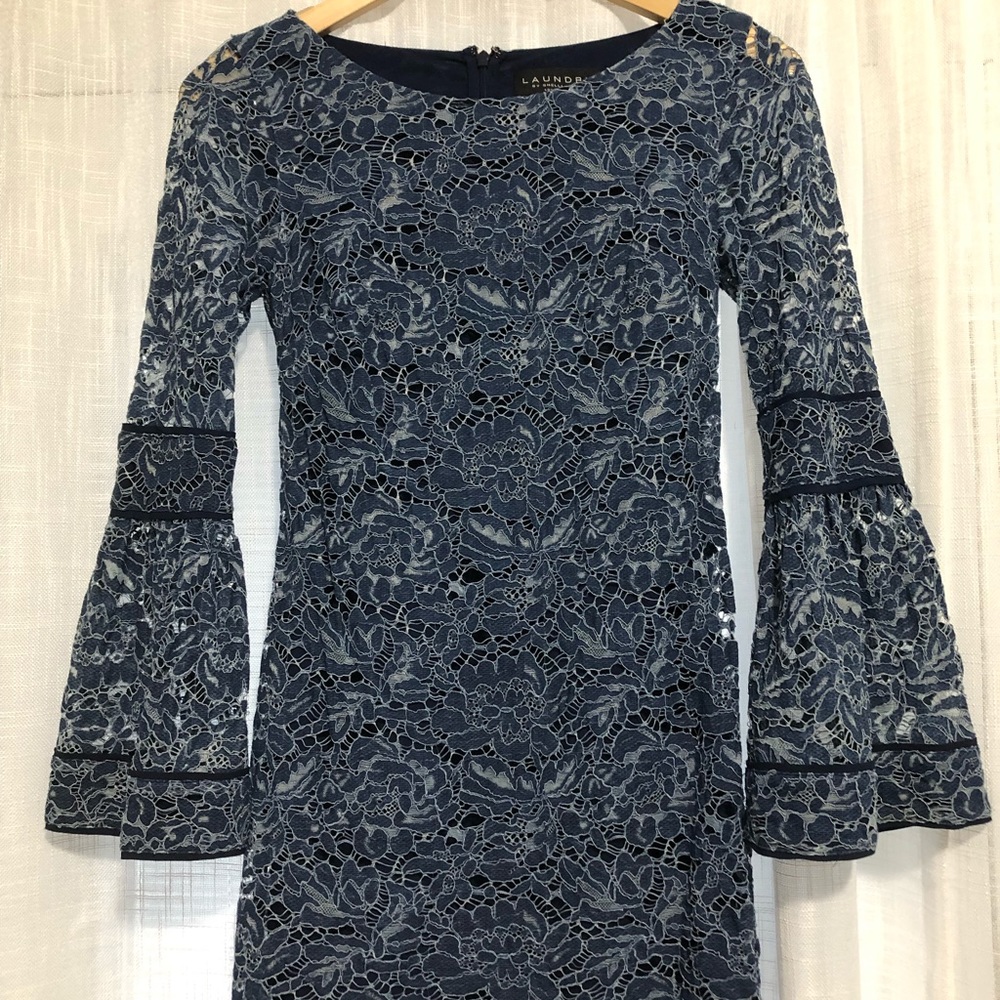Laundry by Shelli Segal Bell Sleeve Light Blue Dress